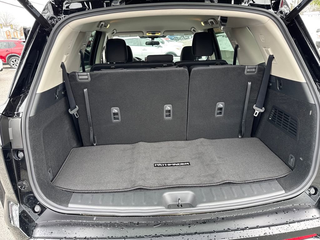 New 2026 Nissan Pathfinder SV image 24