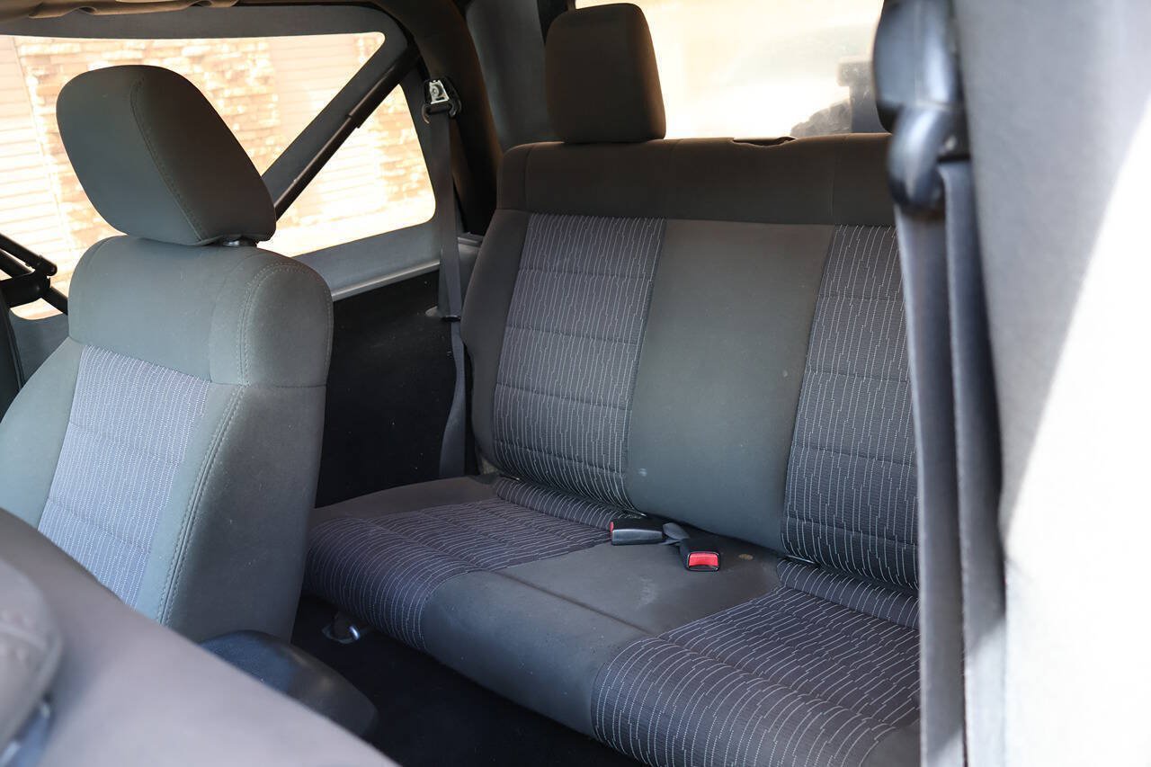 Used 2012 Jeep Wrangler Sport AWD/4WD image 18