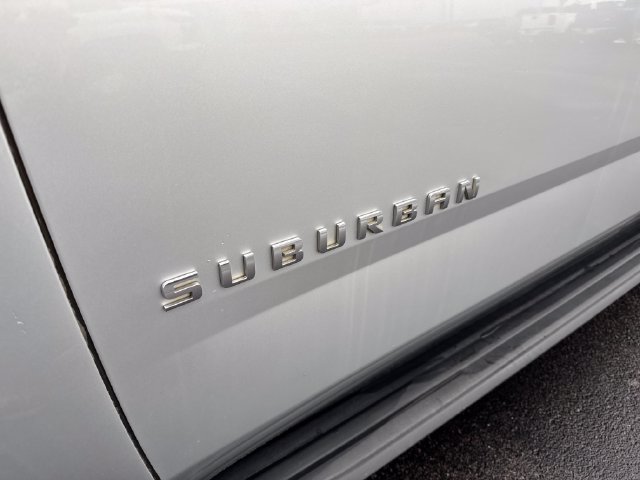 Used 2019 Chevrolet Suburban LT AWD/4WD image 15