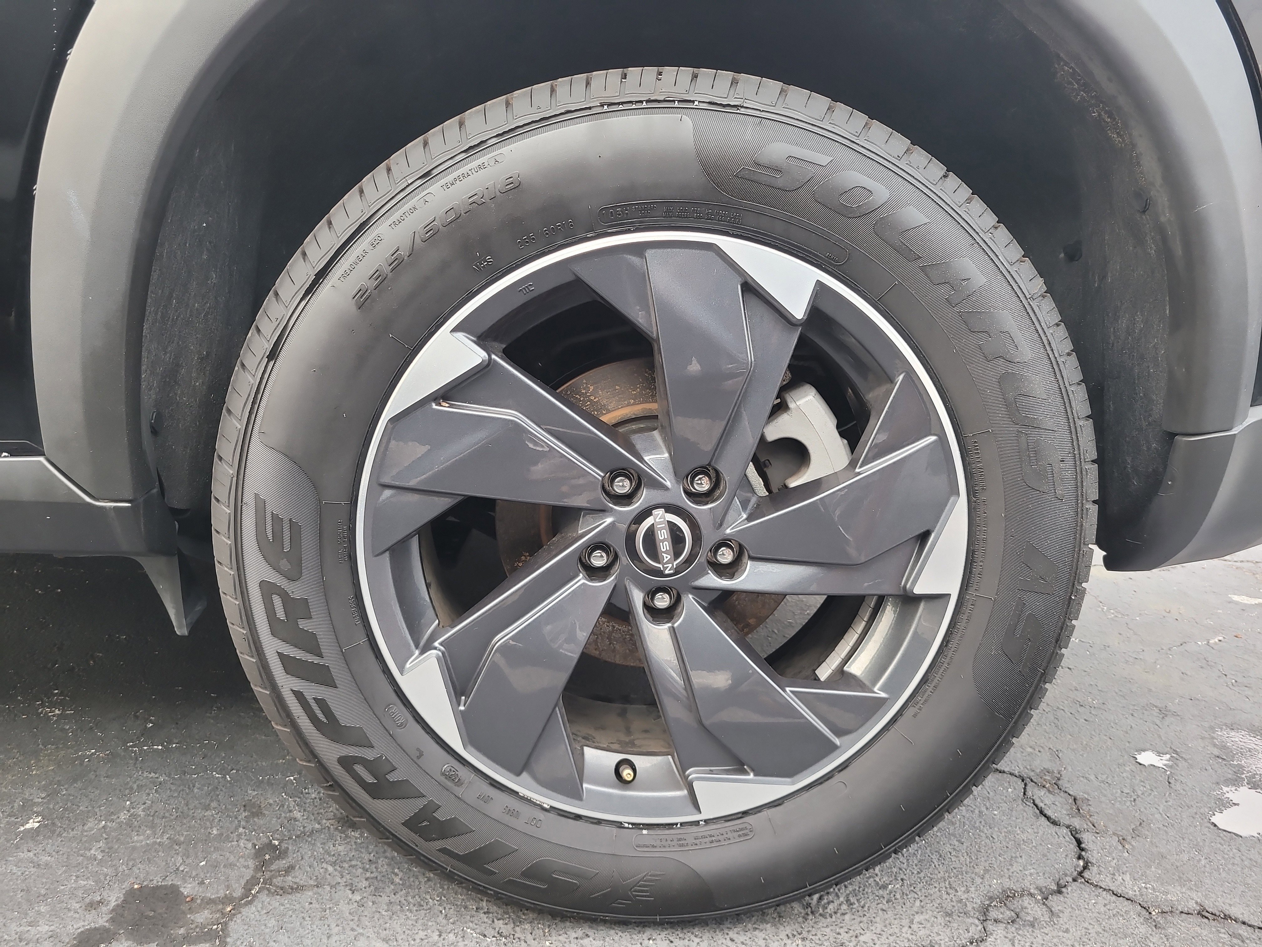 Used 2025 Nissan Rogue SV image 10