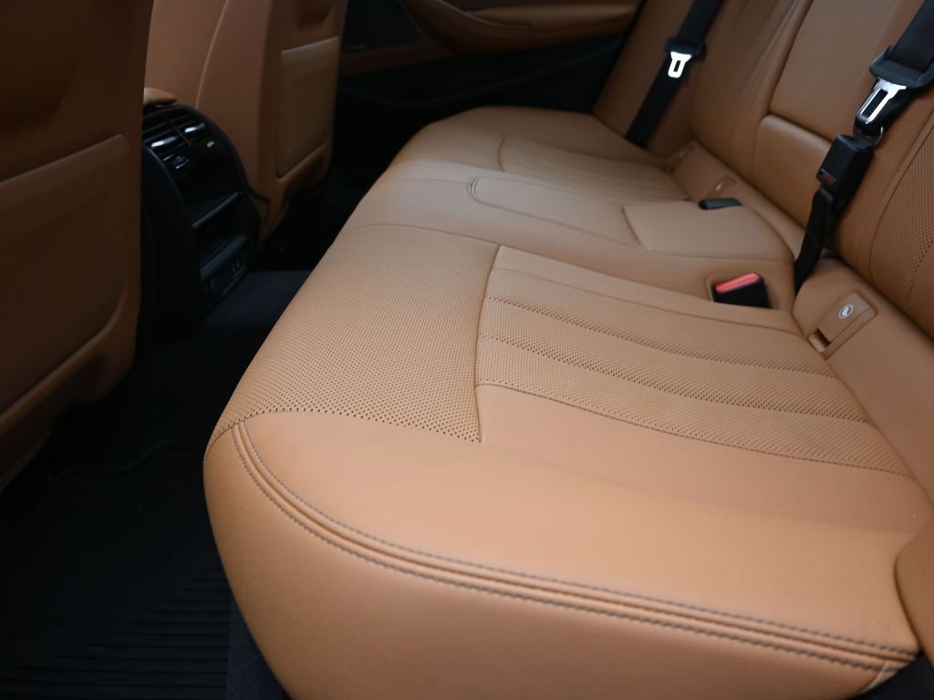 Certified 2023 BMW 530e w/ M Sport Package image 16