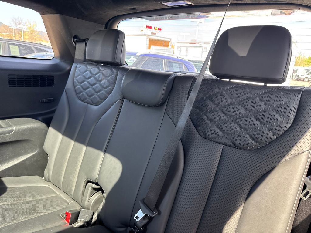 Used 2022 Hyundai Palisade Calligraphy w/ Cargo Package image 32
