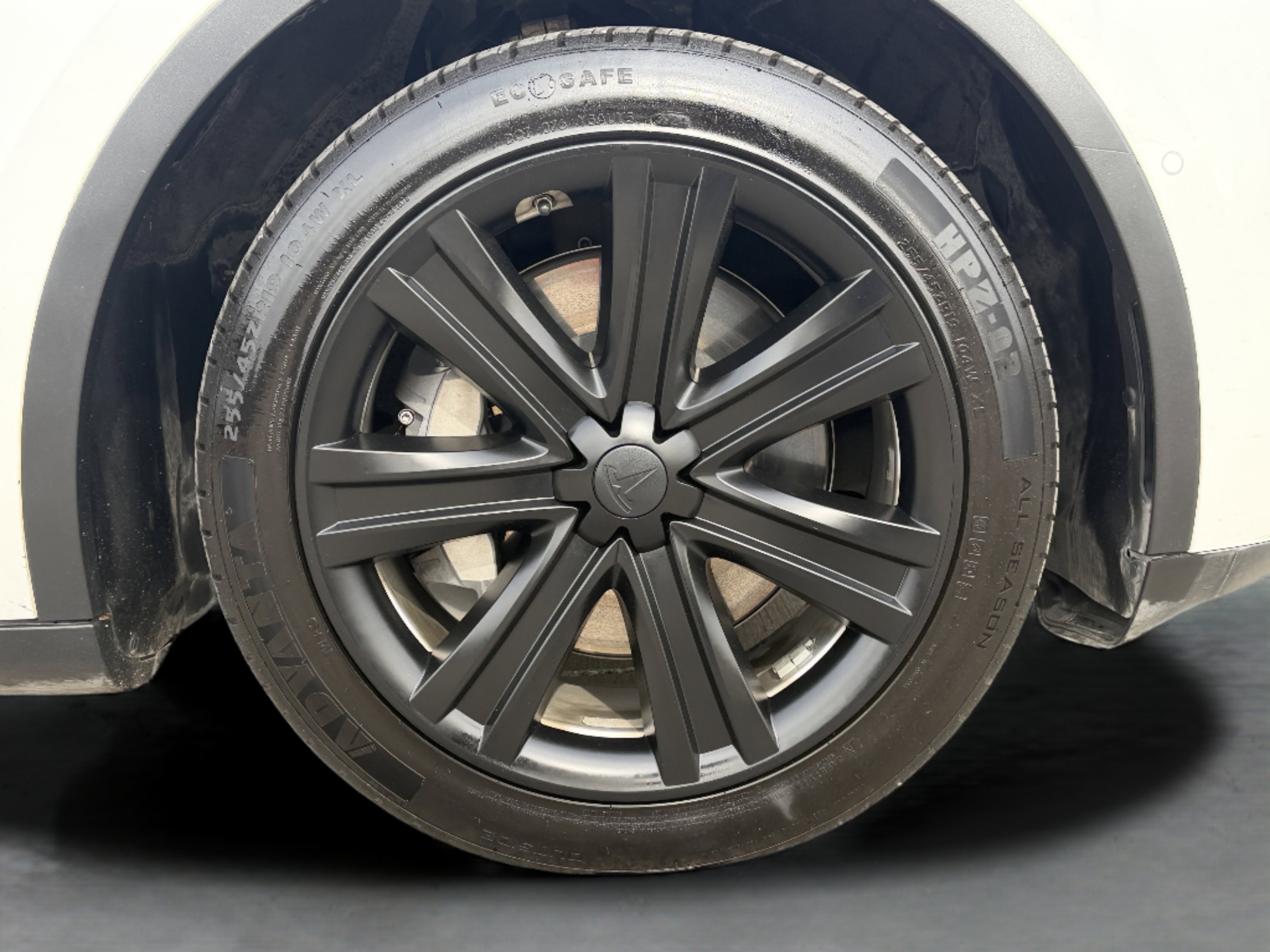 Used 2021 Tesla Model Y Long Range image 7