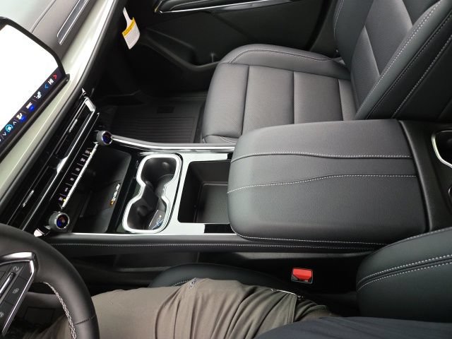 New 2027 Chevrolet Traverse LT w/ Midnight/Sport Edition AWD/4WD image 63