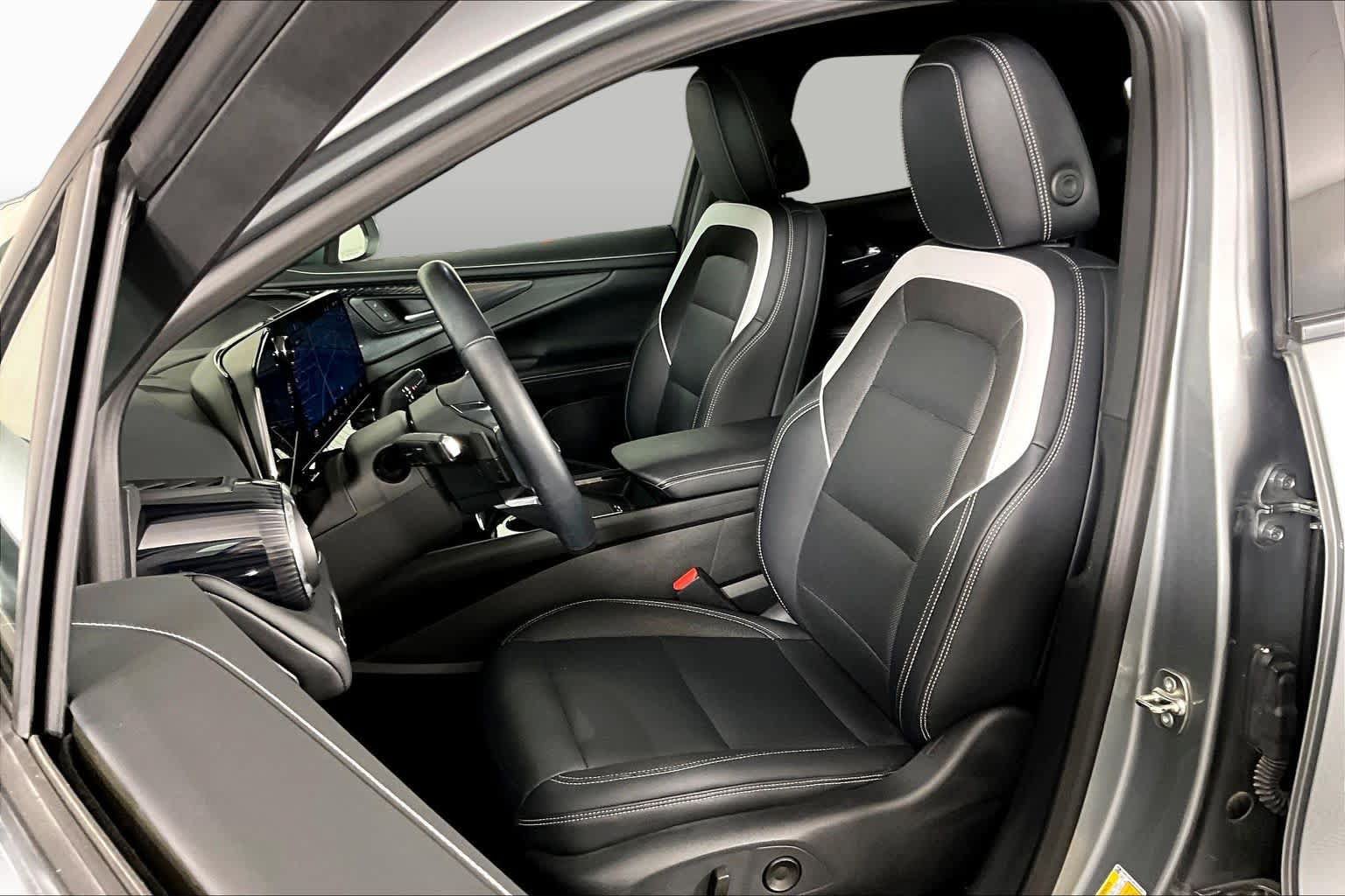 Certified 2024 Chevrolet Blazer EV LT AWD/4WD image 7