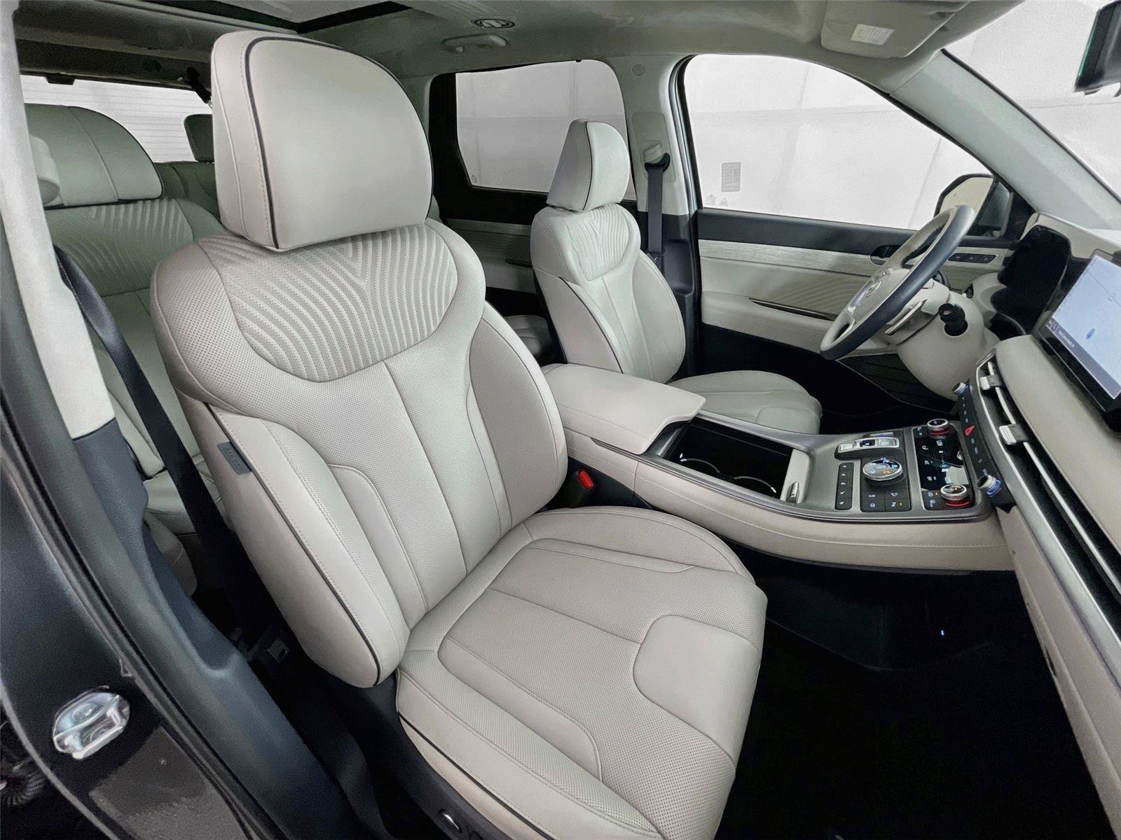 Used 2025 Hyundai Palisade Calligraphy AWD/4WD image 34