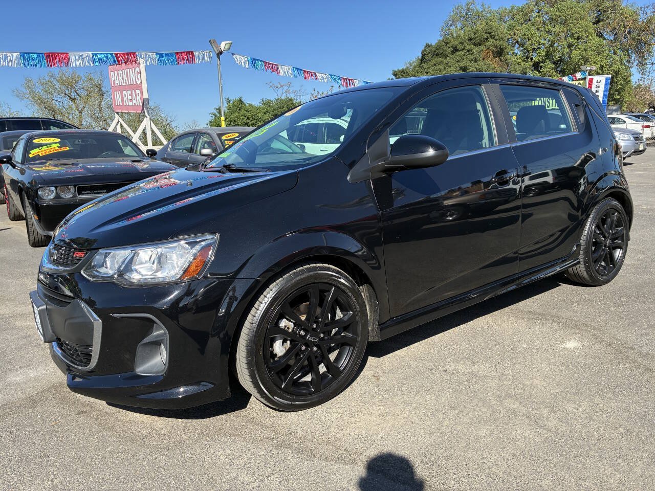 Used 2019 Chevrolet Sonic Premier w/ Driver Confidence Package FWD image 1