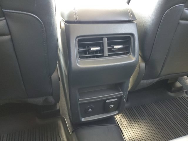 Used 2023 Ford Edge Titanium AWD/4WD image 25