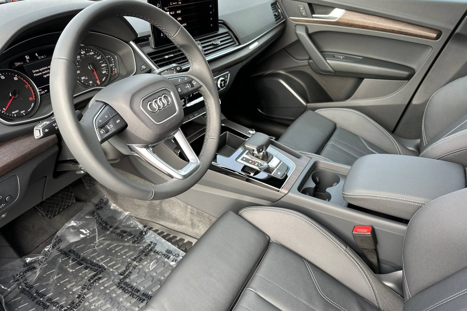 Used 2025 Audi Q5 2.0T Premium AWD/4WD image 9