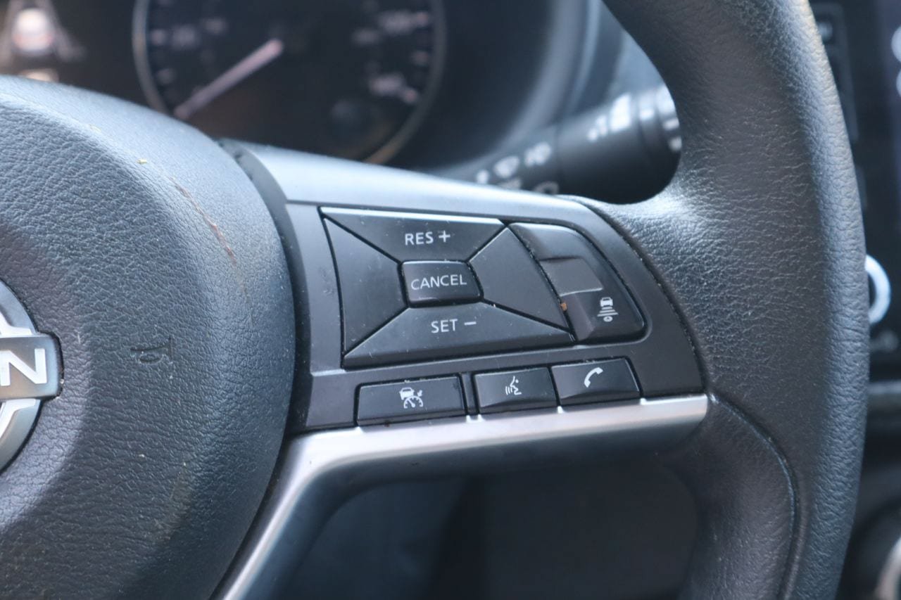 Used 2024 Nissan Kicks SV FWD image 13