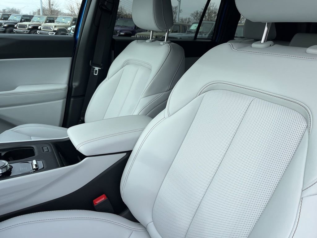 New 2026 Jeep Cherokee Limited image 4