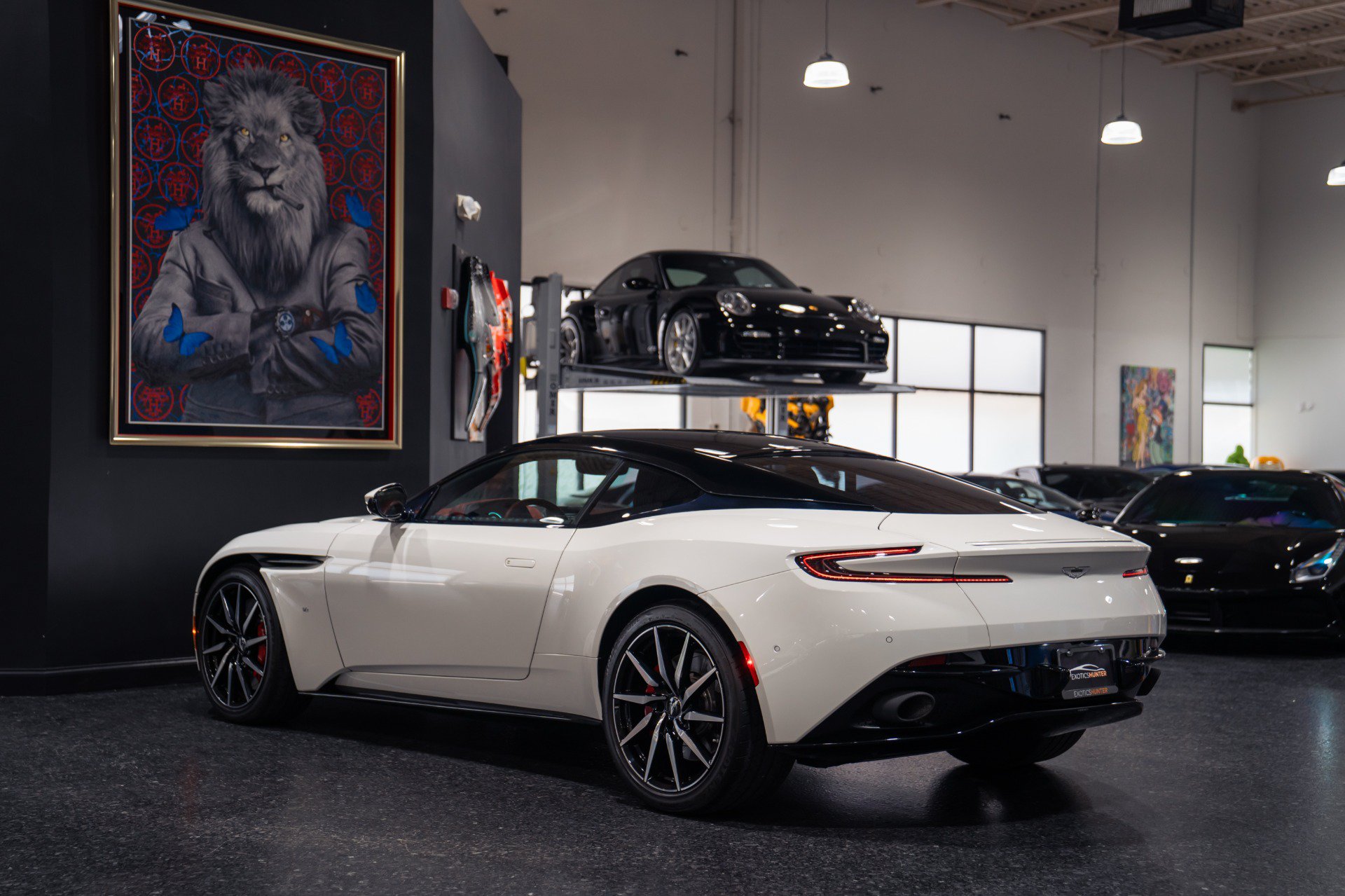 Used 2018 Aston Martin DB11 V12 RWD image 8