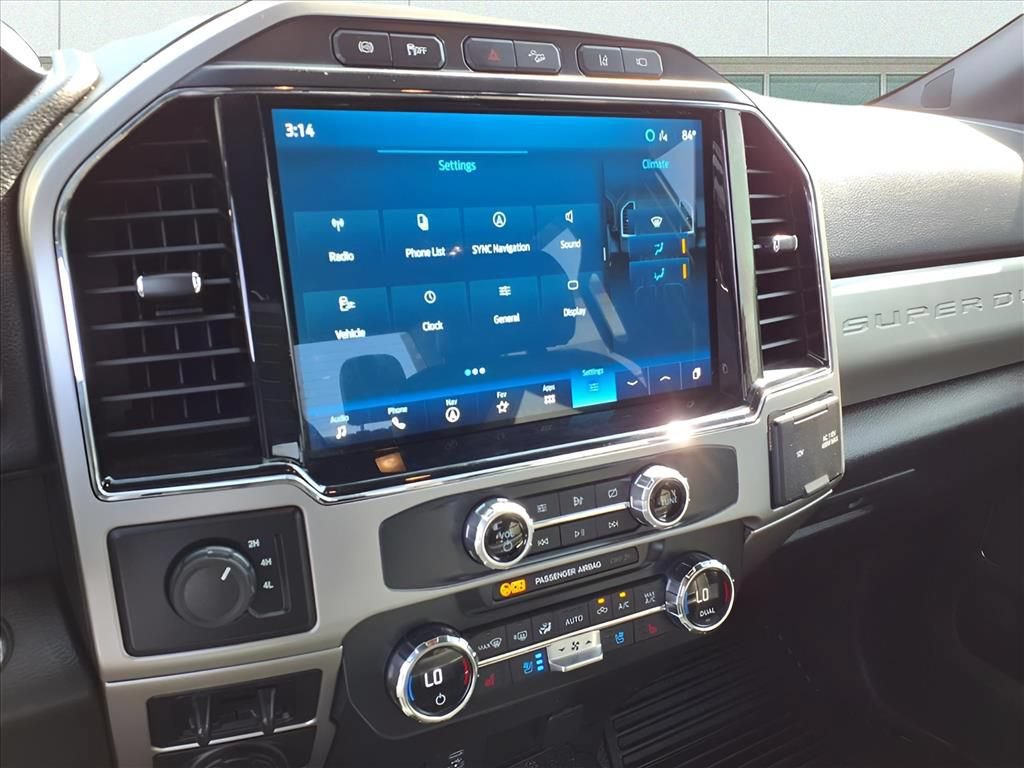 Used 2022 Ford F450 Lariat w/ Lariat Ultimate Package AWD/4WD image 6