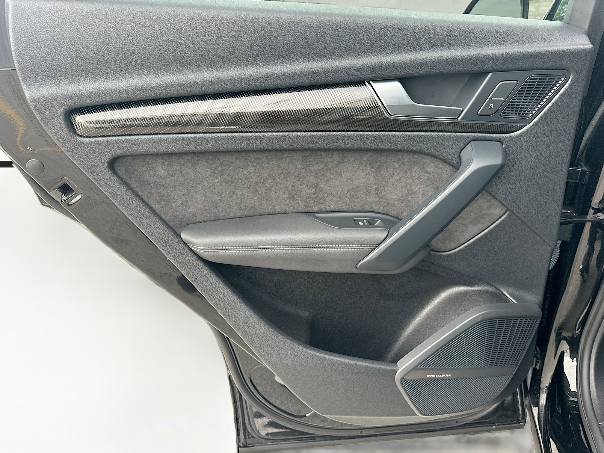 Used 2020 Audi SQ5 Premium Plus image 28