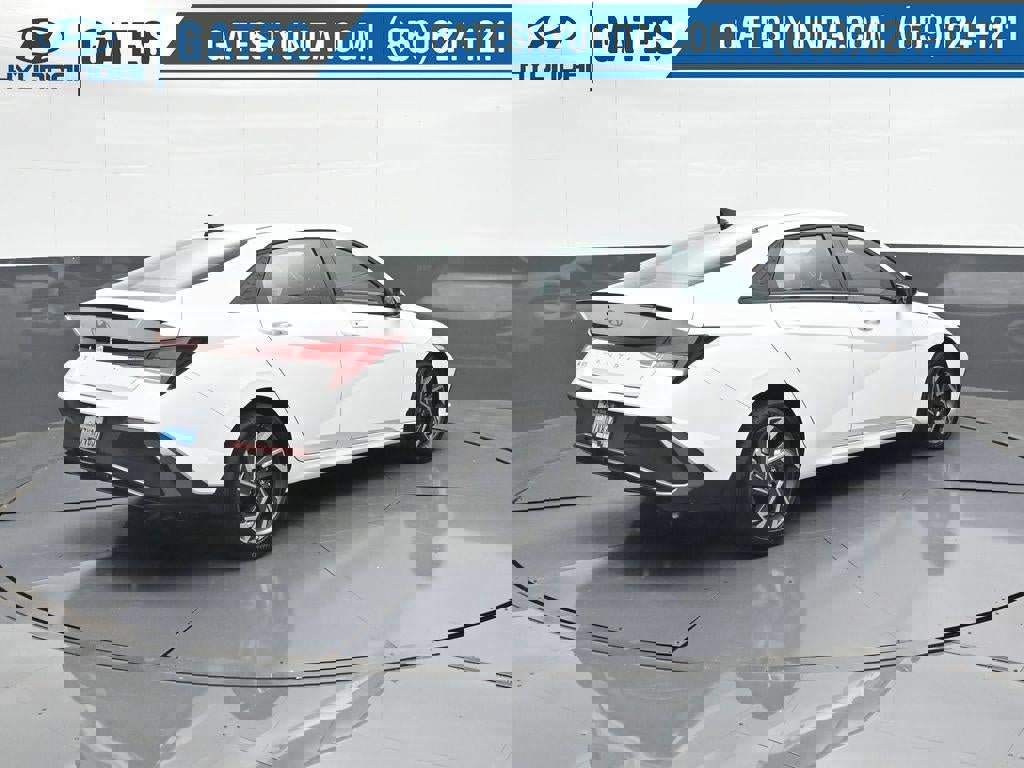 New 2025 Hyundai Elantra Sport image 2