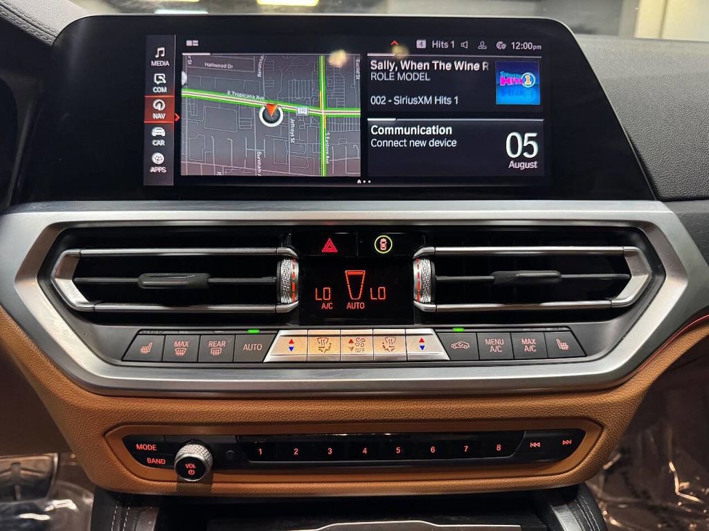Used 2022 BMW 430i Convertible w/ M Sport Package RWD image 35