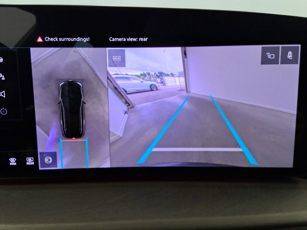 Used 2025 Audi Q5 Premium Plus w/ Premium Plus image 11