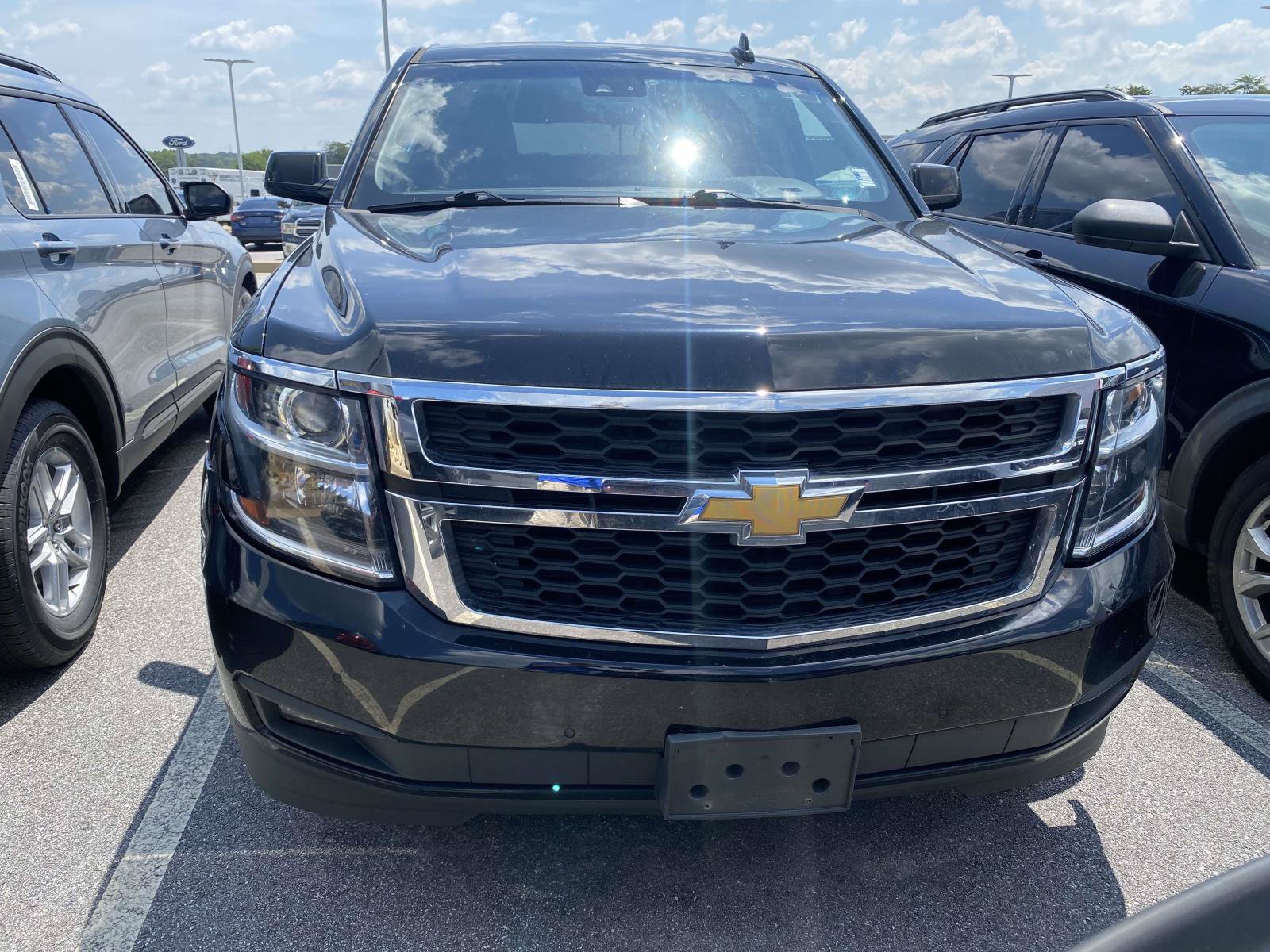 Used 2019 Chevrolet Tahoe LT AWD/4WD image 2