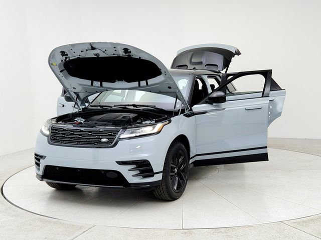 New 2026 Land Rover Range Rover Velar Dynamic SE image 9