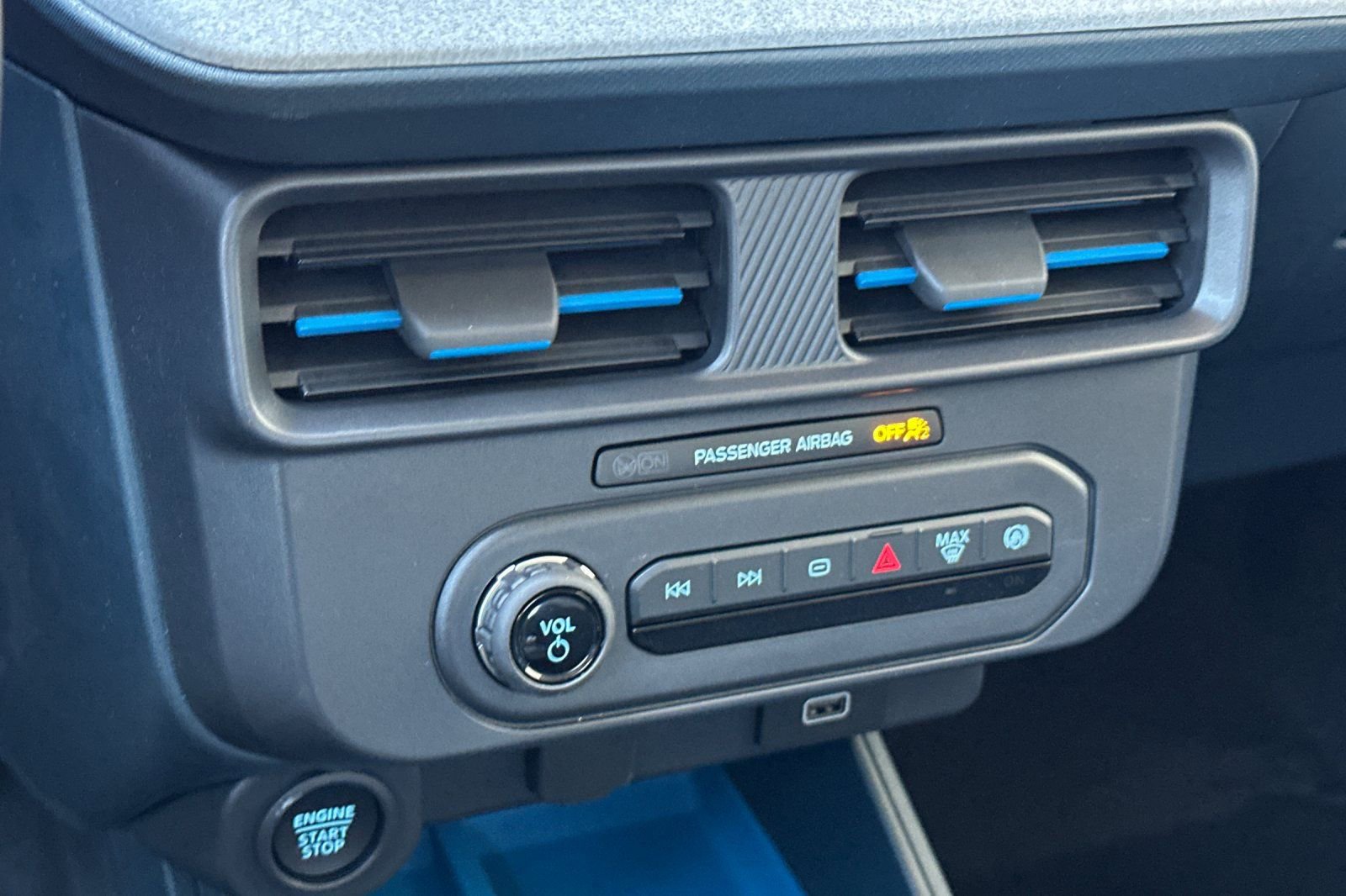 New 2026 Ford Maverick XLT w/ XLT Luxury Package image 18