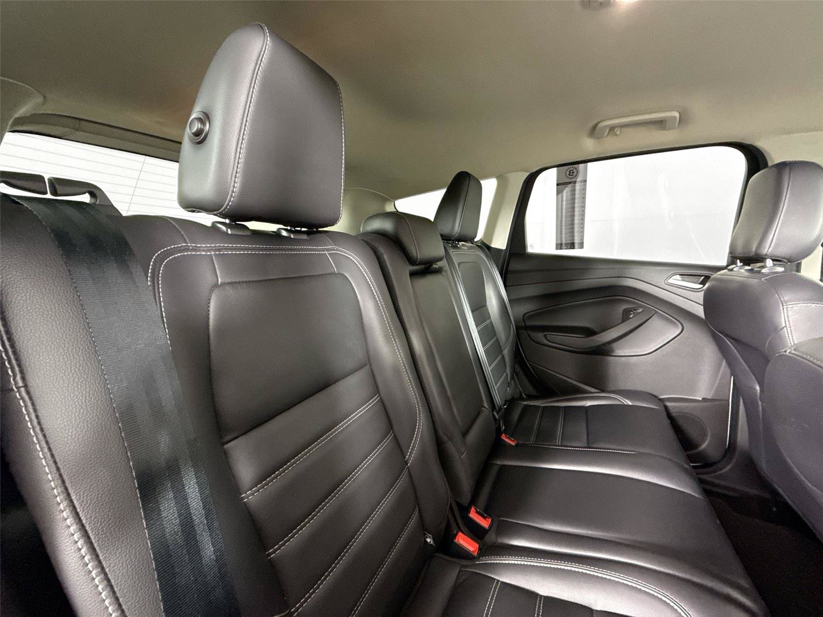 Used 2019 Ford Escape Titanium FWD image 40