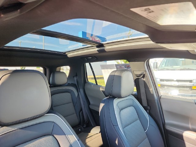 Used 2025 Chevrolet Equinox LT w/ Convenience Package II AWD/4WD image 26