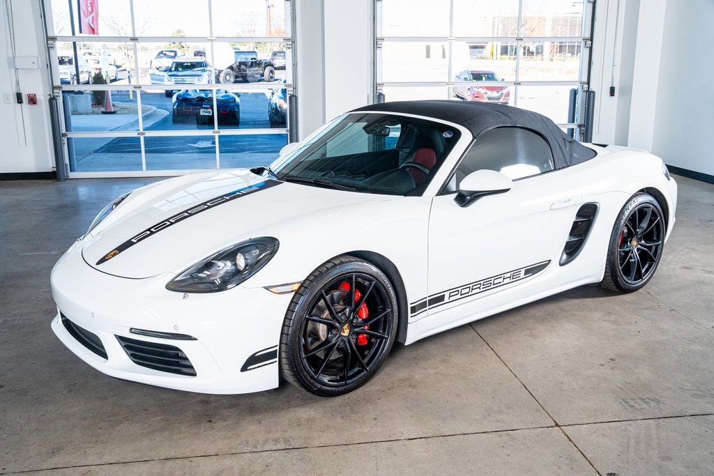 Used 2019 Porsche 718 Boxster image 11