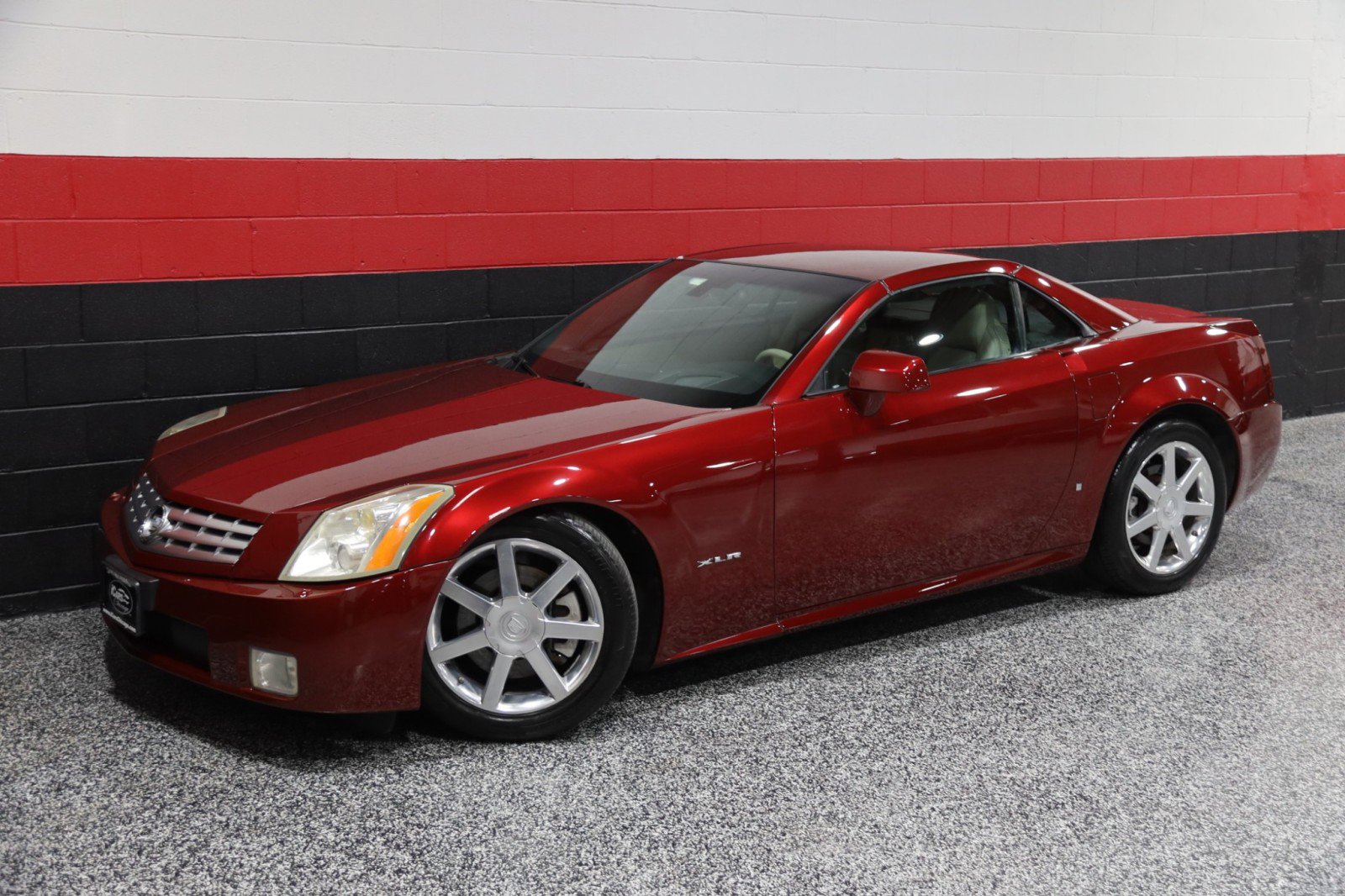 Used 2006 Cadillac XLR image 18