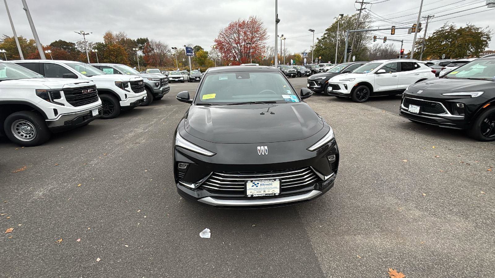 New 2025 Buick Envista Preferred w/ Convenience II Package image 2