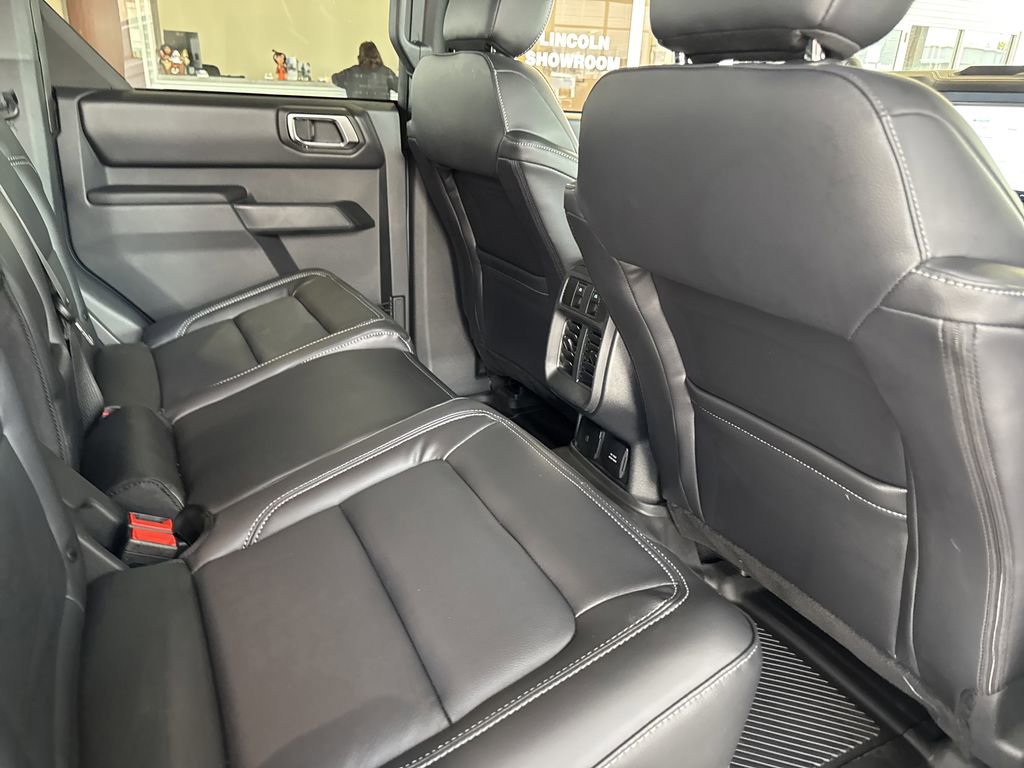 New 2025 Ford Bronco Outer Banks image 17