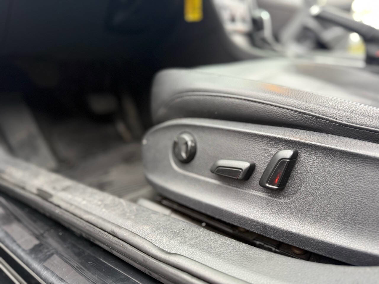 Used 2014 Volkswagen Passat TDI SE image 31