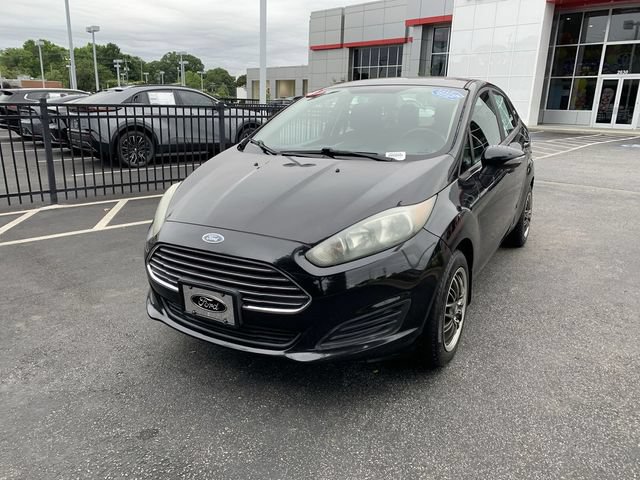 Used 2015 Ford Fiesta SE FWD image 4