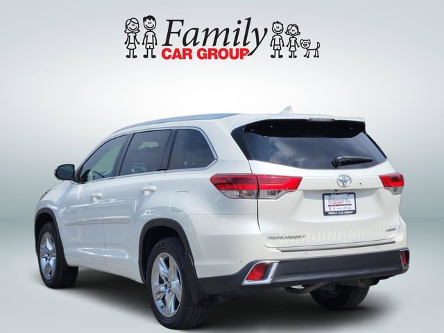 Used 2017 Toyota Highlander Limited FWD image 3