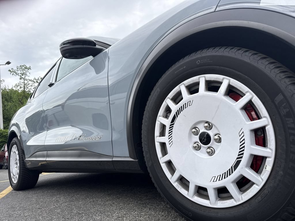 New 2025 Ford Mustang Mach-E GT AWD/4WD image 10