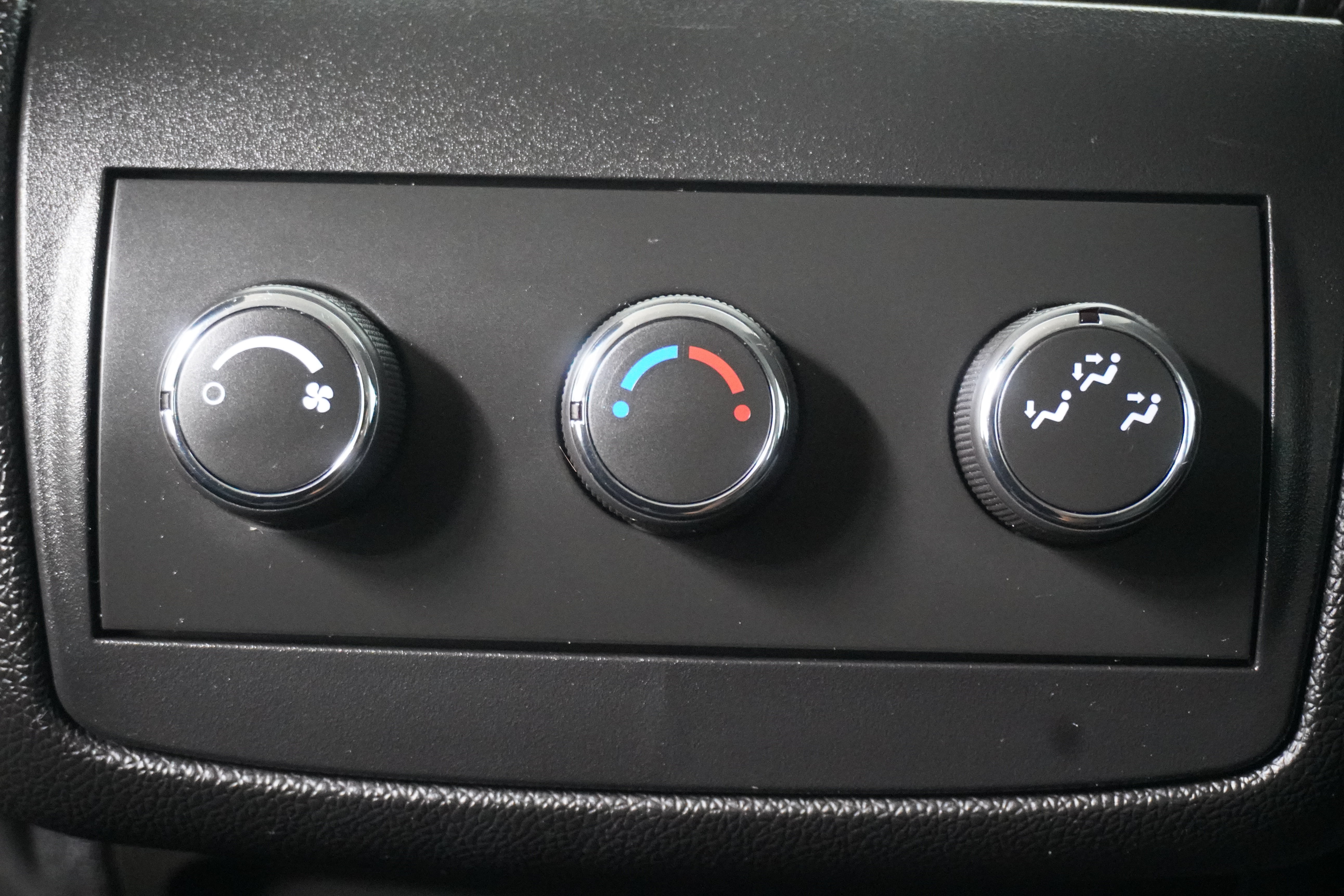 Used 2012 GMC Acadia SL FWD image 15
