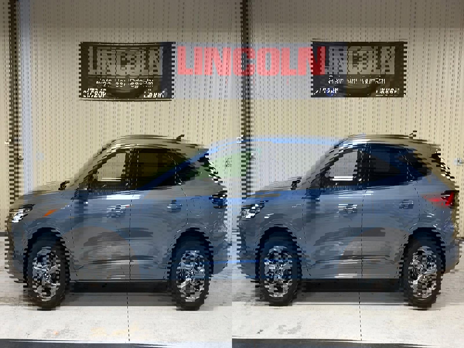 Used 2023 Ford Escape ST-Line w/ Tech Pack #1 image 2