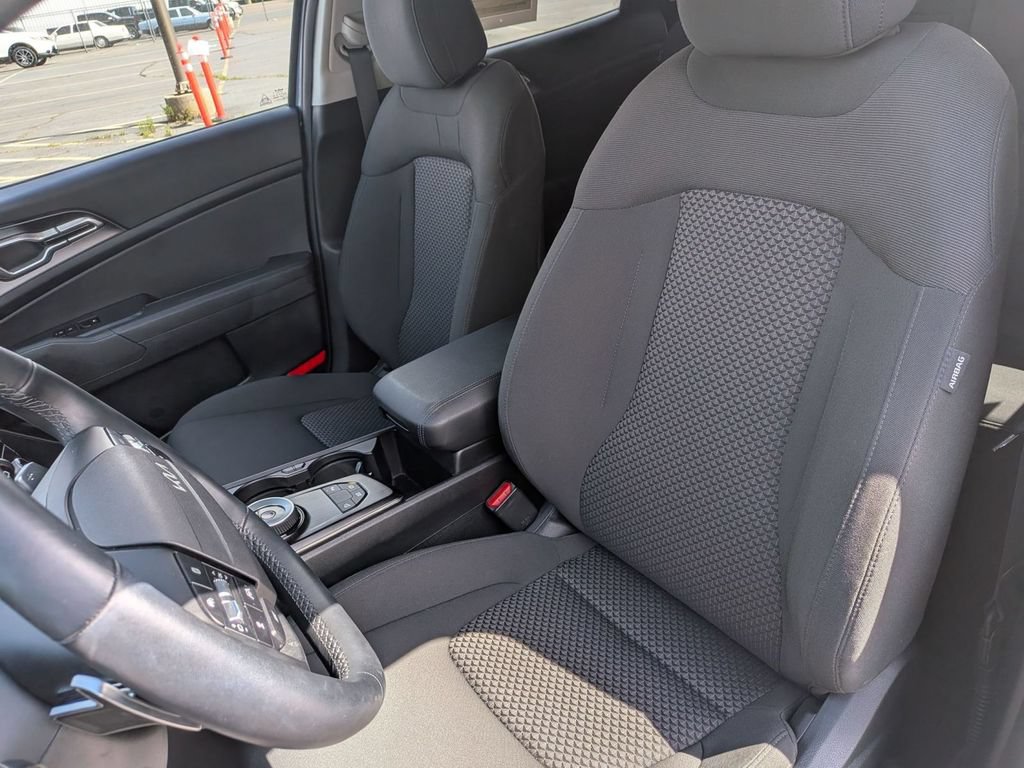 Used 2026 Kia Sportage S AWD/4WD image 15