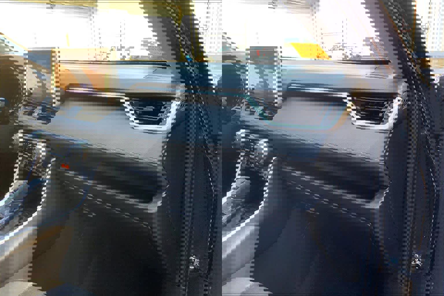 Used 2023 Toyota RAV4 XLE image 18