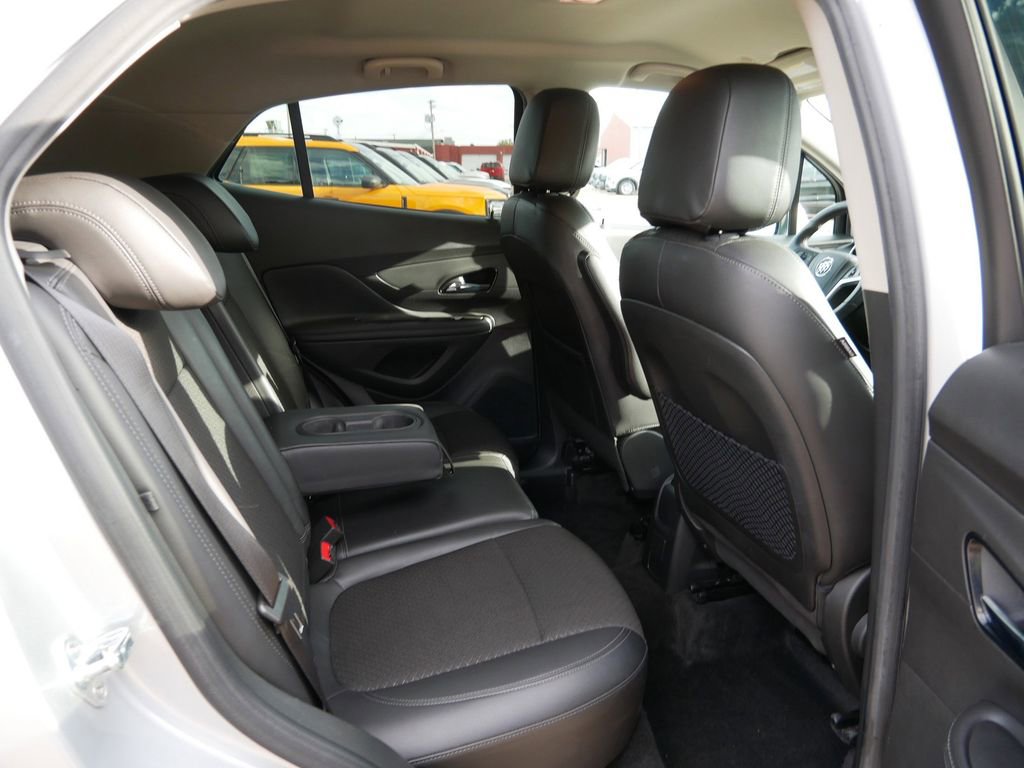 Used 2021 Buick Encore Preferred FWD image 9