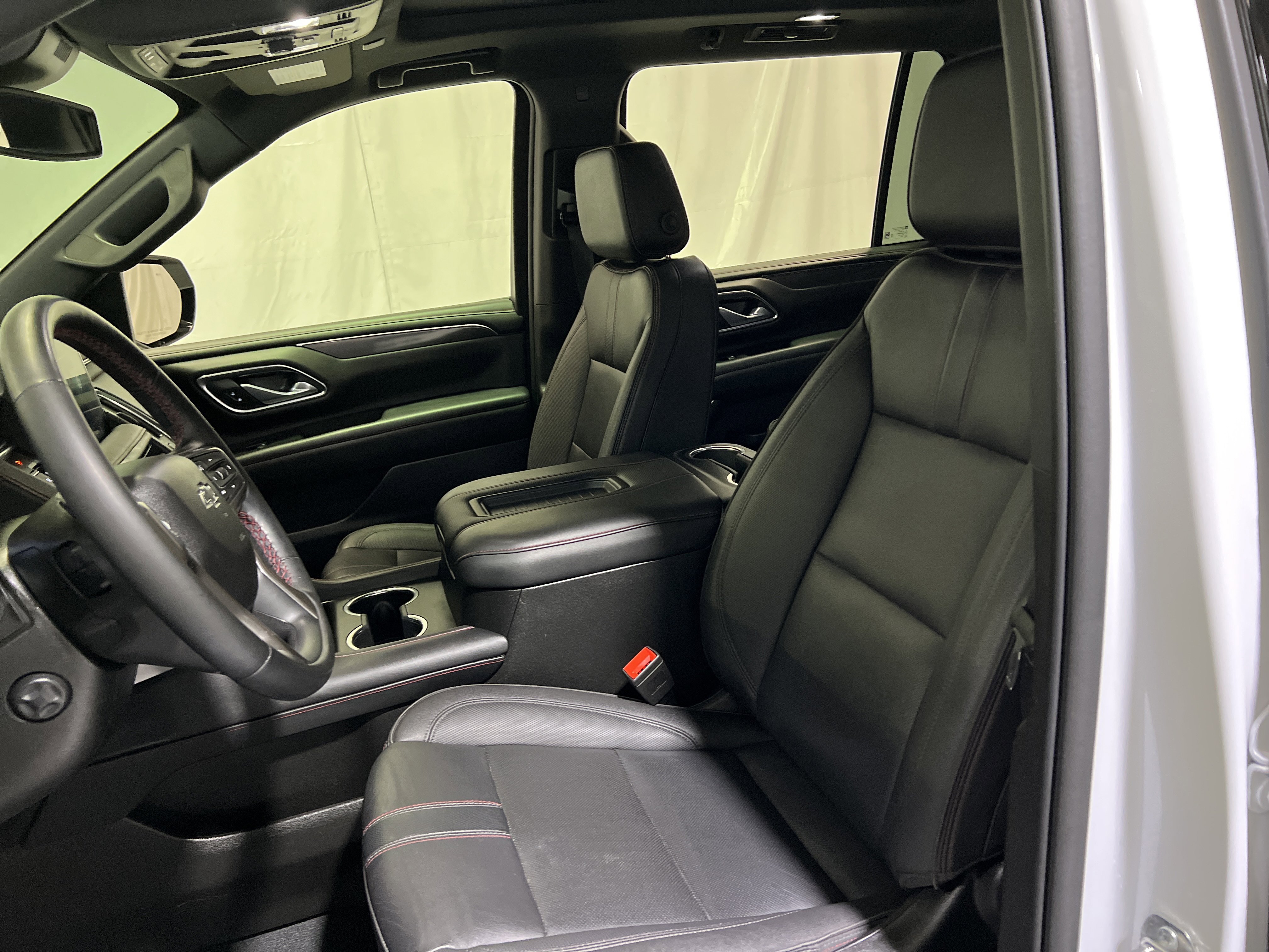 Used 2023 Chevrolet Suburban RST w/ Luxury Package image 18