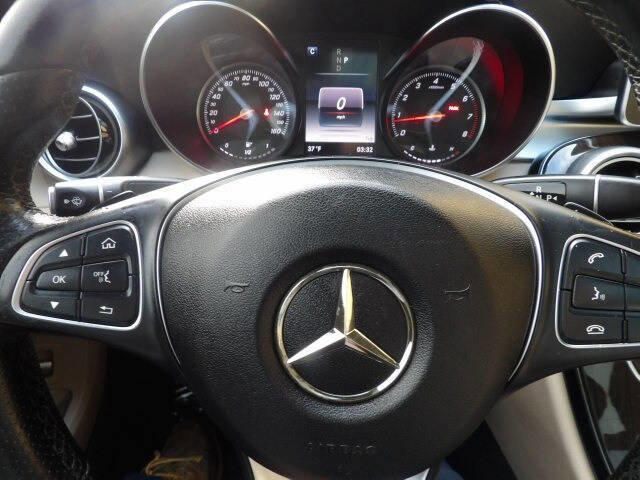 Used 2018 Mercedes-Benz C 300 4MATIC Sedan image 13