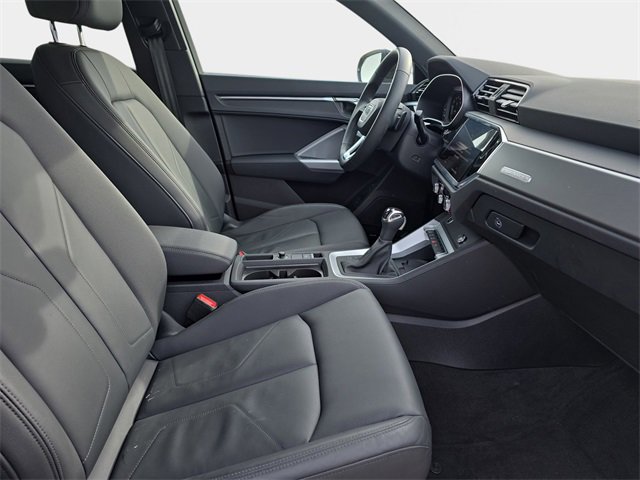 Used 2025 Audi Q3 2.0T Premium Plus w/ Premium Plus Package image 12