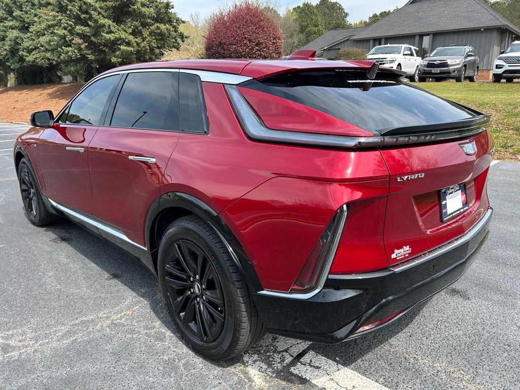 Used 2024 Cadillac Lyriq Luxury w/ LPO, Floor Liner Package image 18