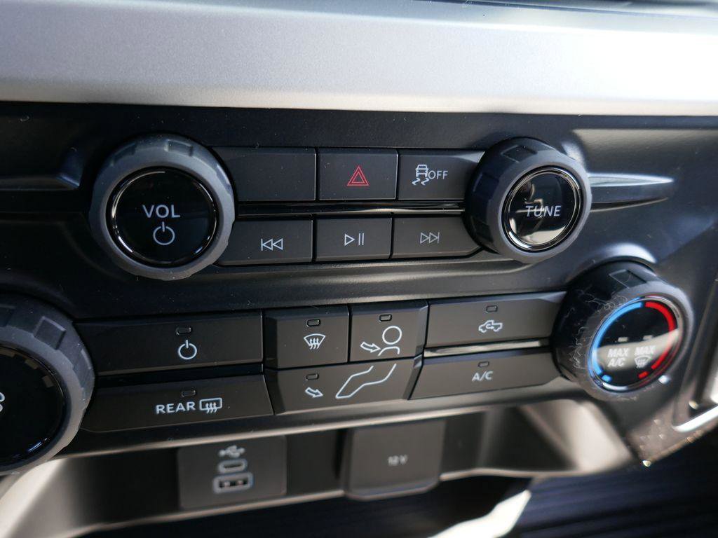 New 2026 Ford F250 XL w/ XL Off-Road Package image 24