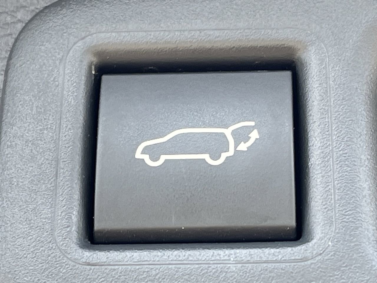 Used 2024 Toyota Highlander Limited image 30