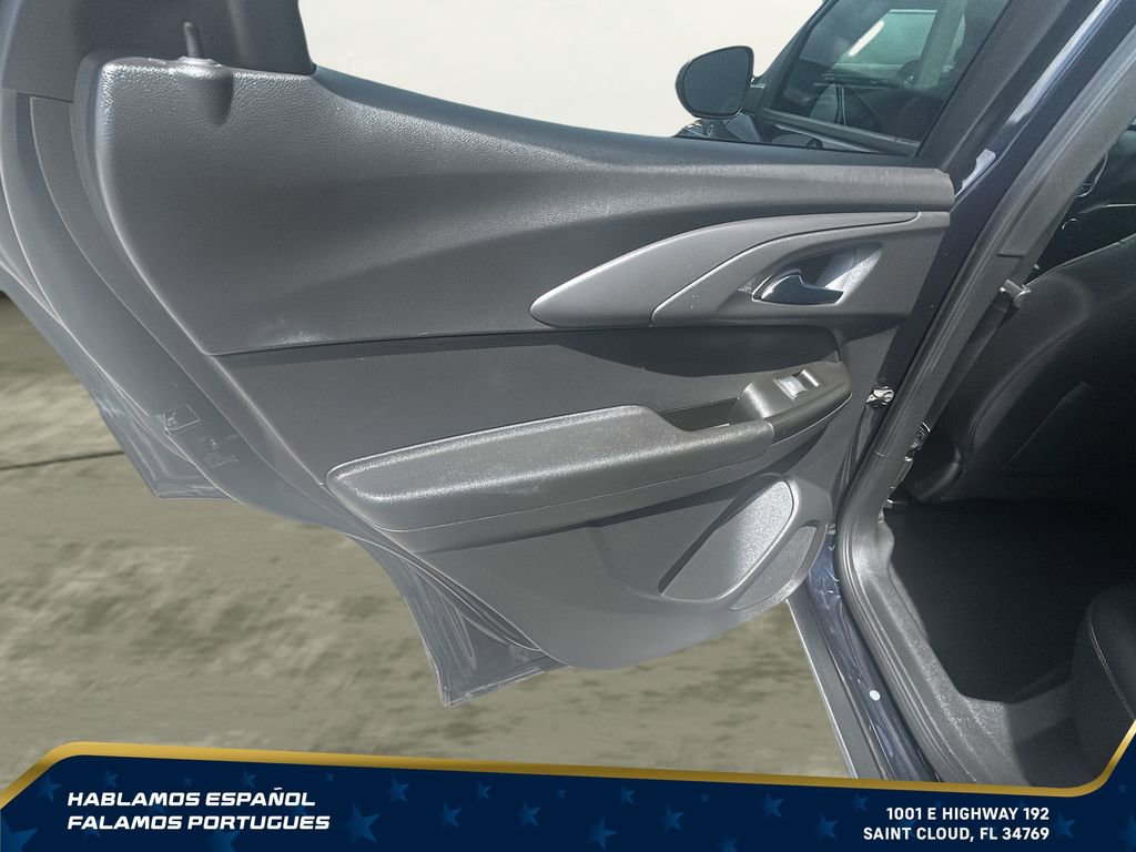 Used 2021 Chevrolet TrailBlazer LT w/ Premium Seating Package FWD image 24