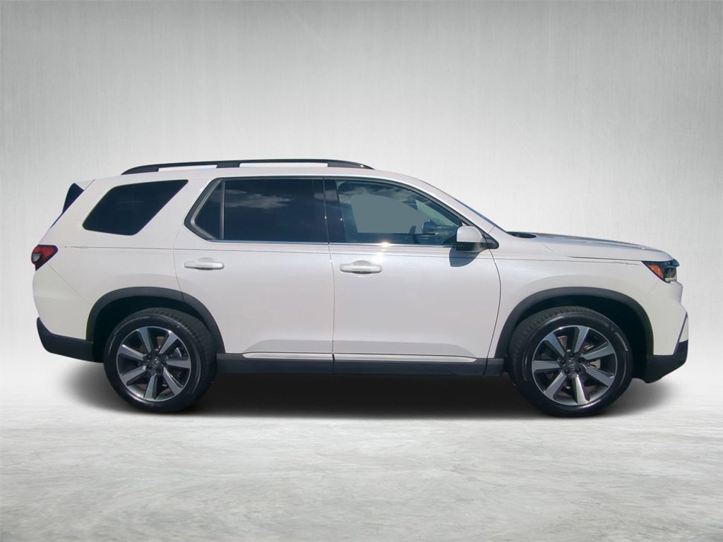 Certified 2023 Honda Pilot Elite image 2