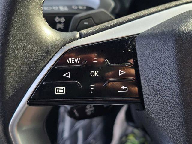 Used 2024 Audi Q4 e-tron Premium Plus image 33