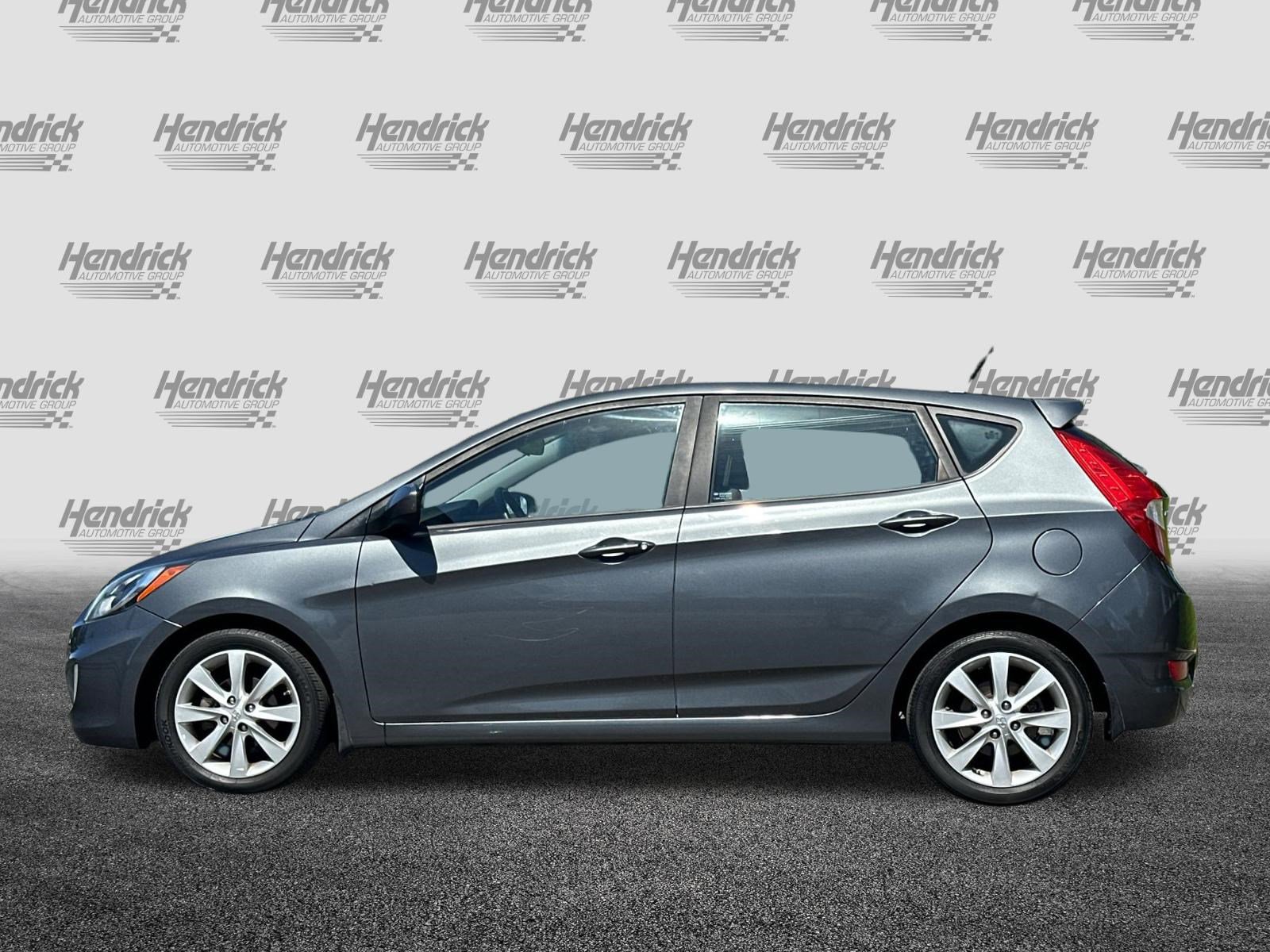 Used 2012 Hyundai Accent SE FWD image 8