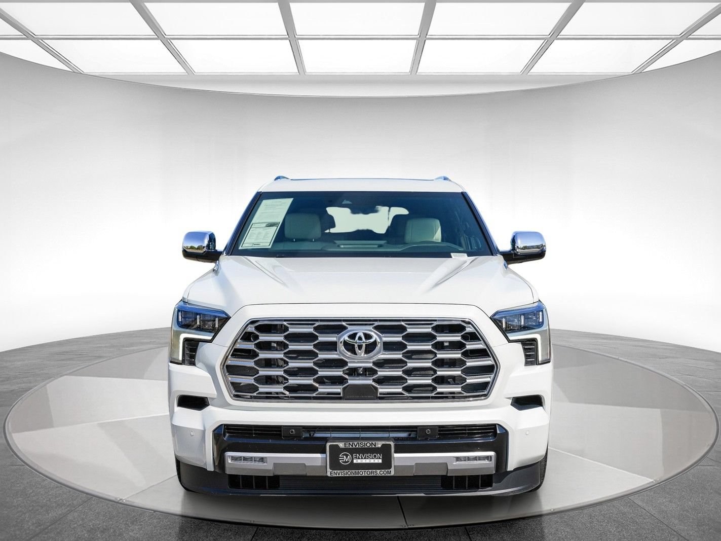 Used 2025 Toyota Sequoia Capstone AWD/4WD image 6